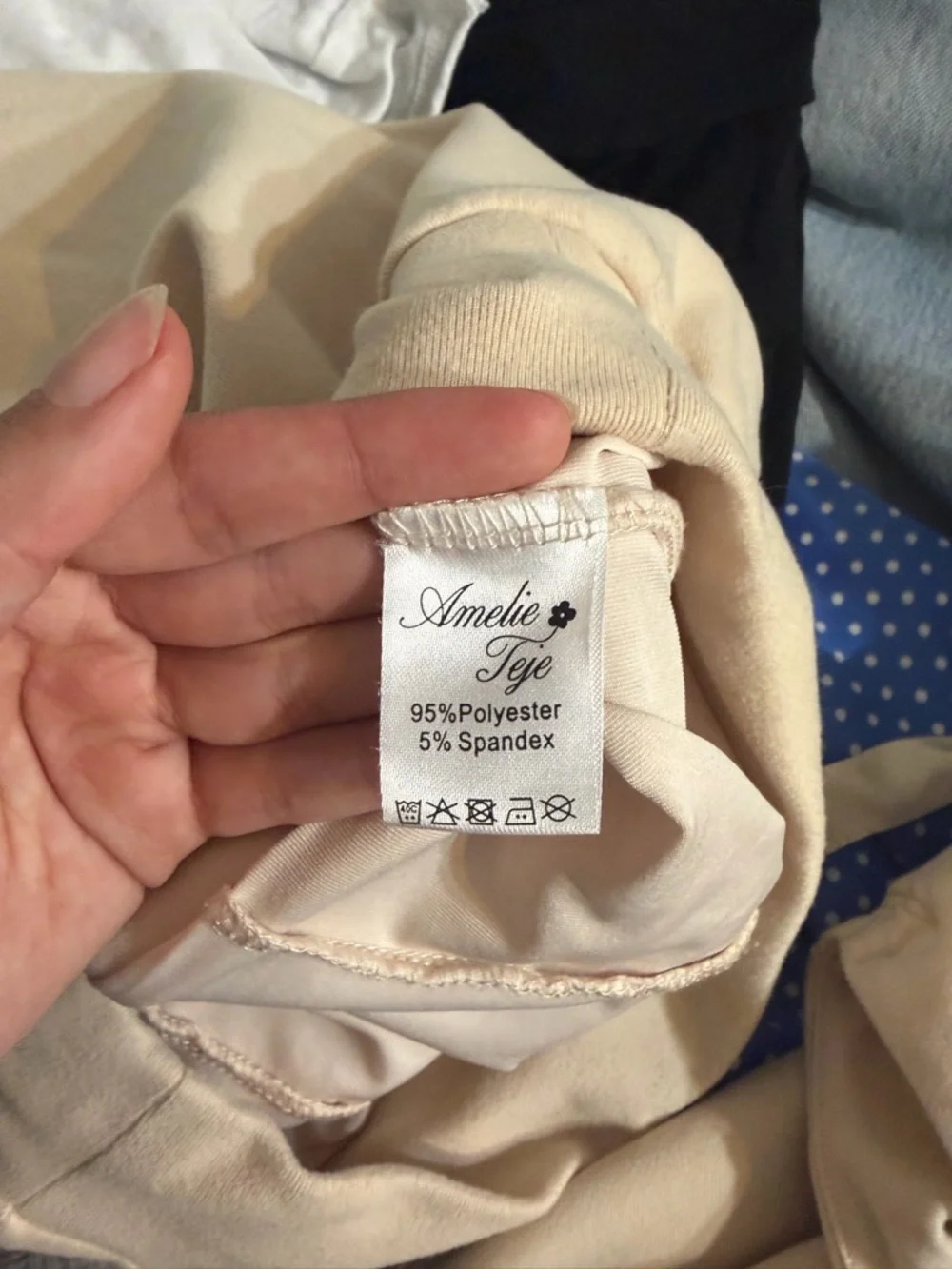 Amelie Teje Ribbon Toggle Set - Picture 12 of 12